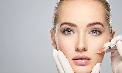 Preenchimento de bigode chinês para suavizar as linhas de expressão e recuperar o contorno facial.